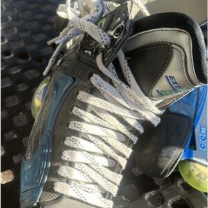 Men’s CCM inline skates